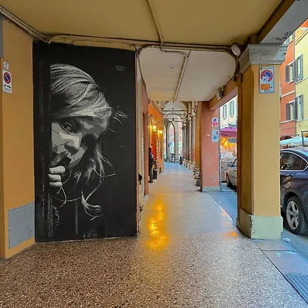 Mascarella Boutique * Bolonia